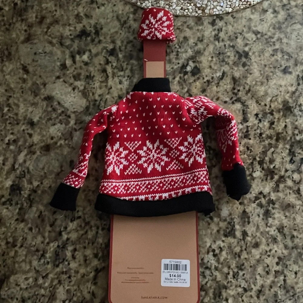 NEW Sur La Table Ski Sweater Bottle Topper w/Hat